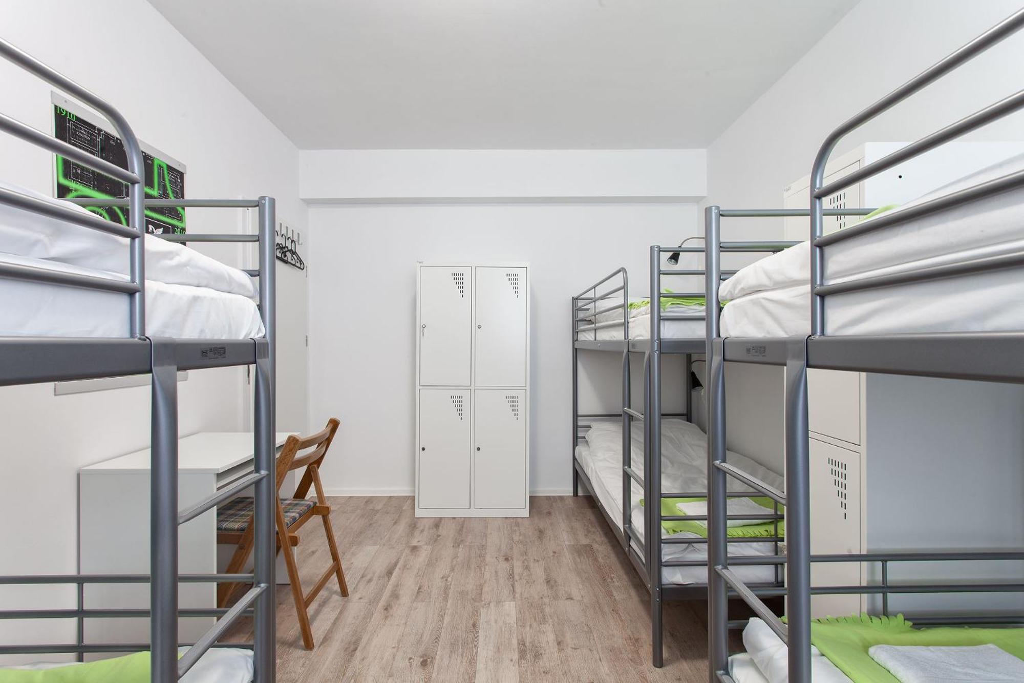 Opera Hostel Πόζναν Εξωτερικό φωτογραφία