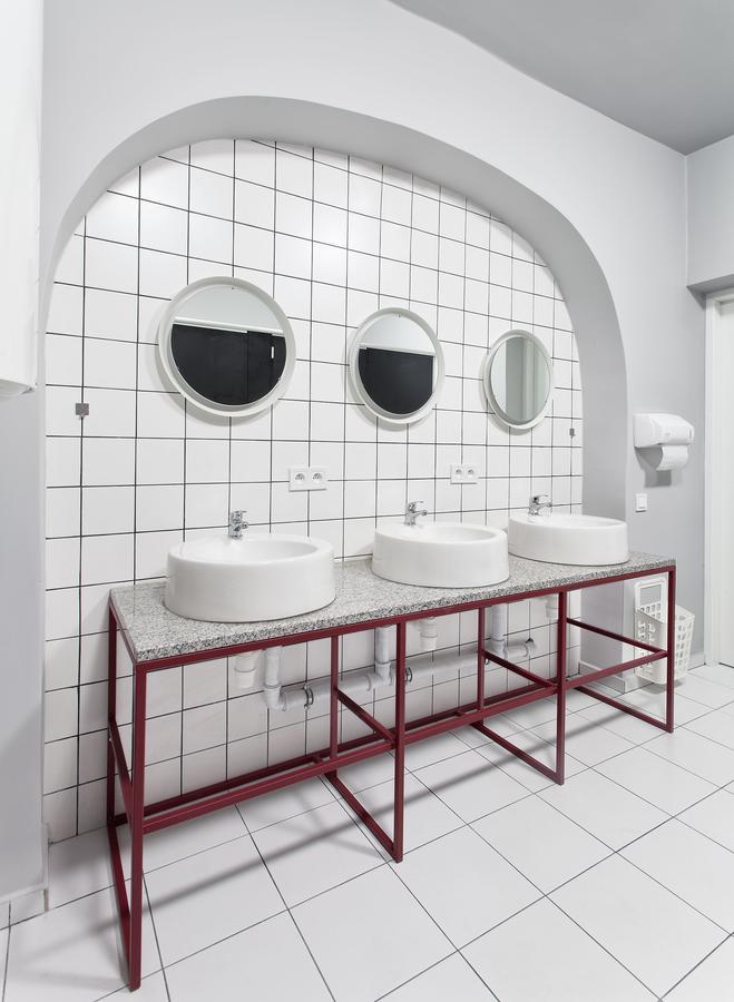 Opera Hostel Πόζναν Εξωτερικό φωτογραφία